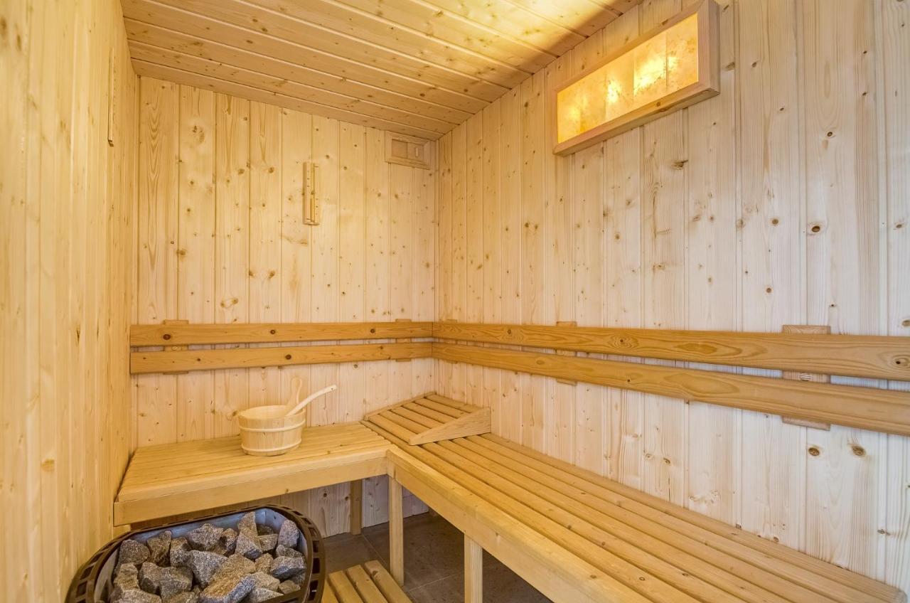 Znamirowickachata Sauna Jacuzzi Spa Znamirowice Exteriér fotografie